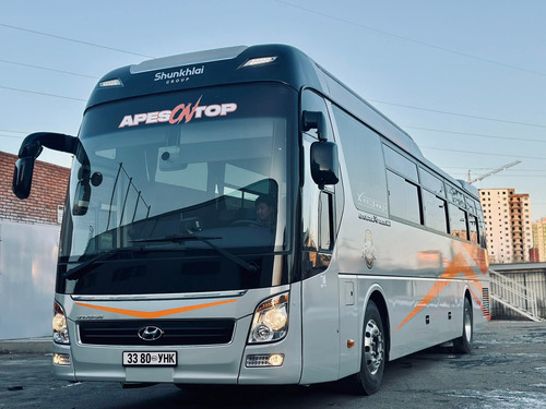 28 суудалтай, тамирчдад зориулсан тухтай автобусаа SG APES баг хүлээн авлаа